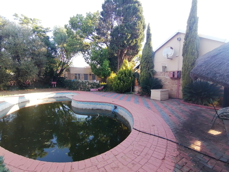4 Bedroom Property for Sale in Vaal Park North West